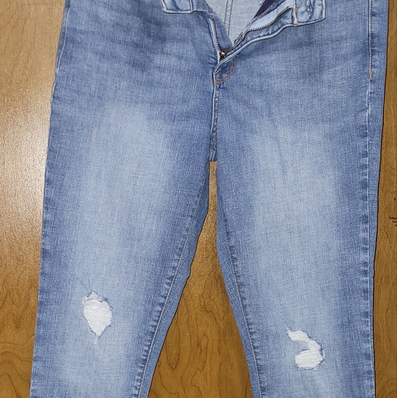 Seven7, size 10, light blue wash distressed denim - Picture 2 of 8